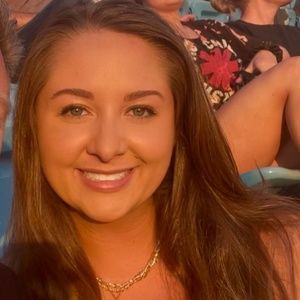 Meet your Posher, Erika